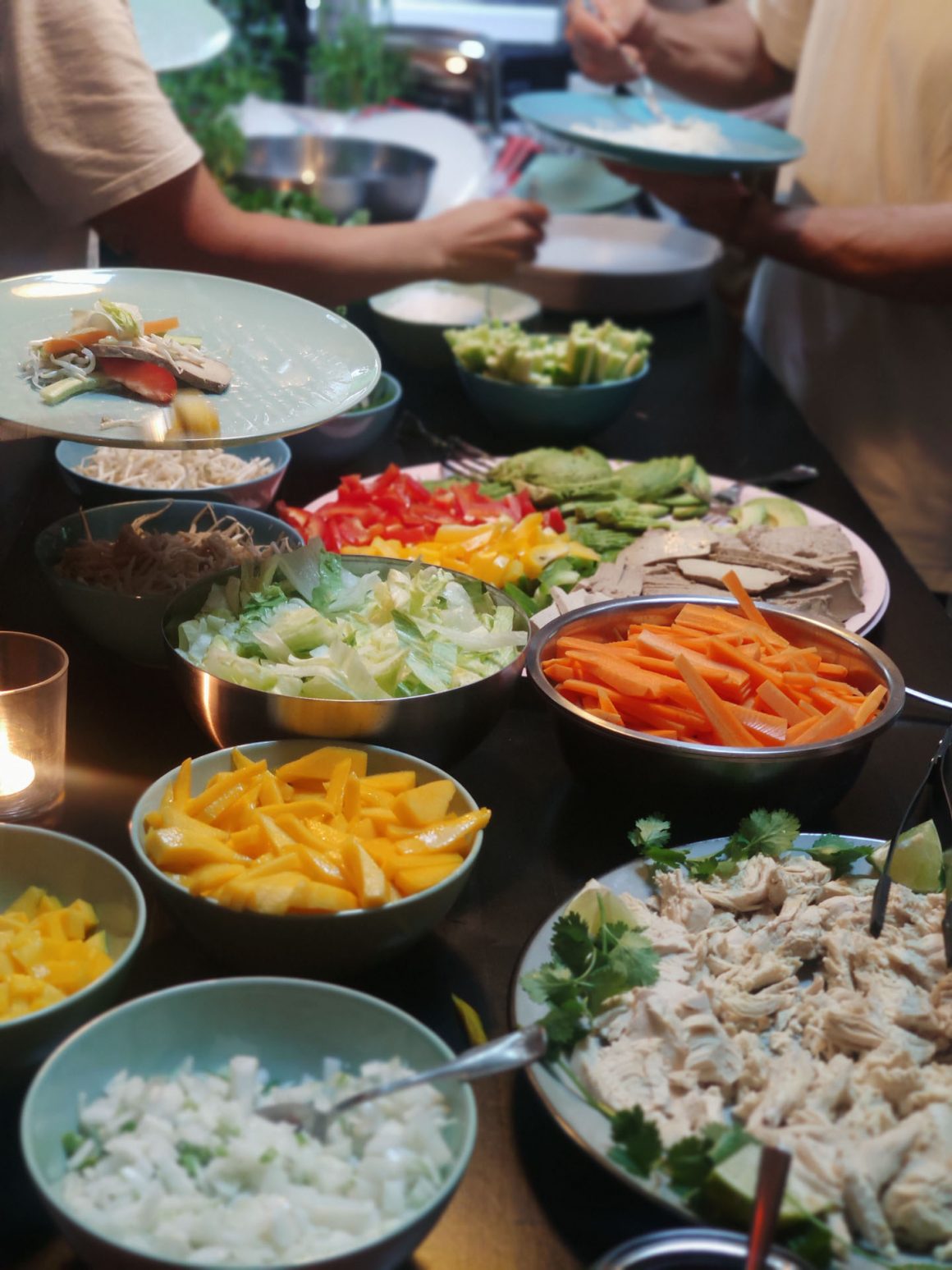 Goodtimes Bouldercamp Fontainebleau Abendessen im Bouldercamp