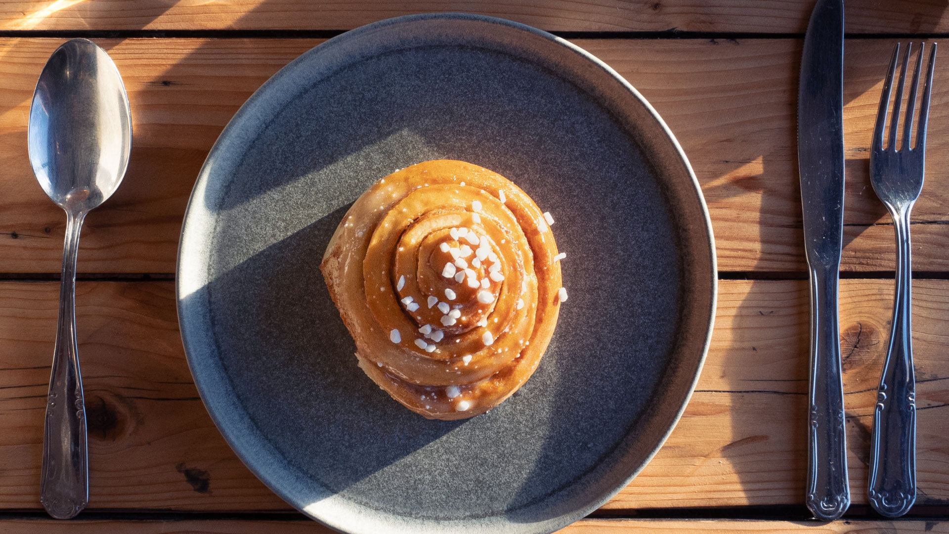 ZGoodtimes Sportreisen Surfcamp Portugal Zimtschnecke zum Nachtisch