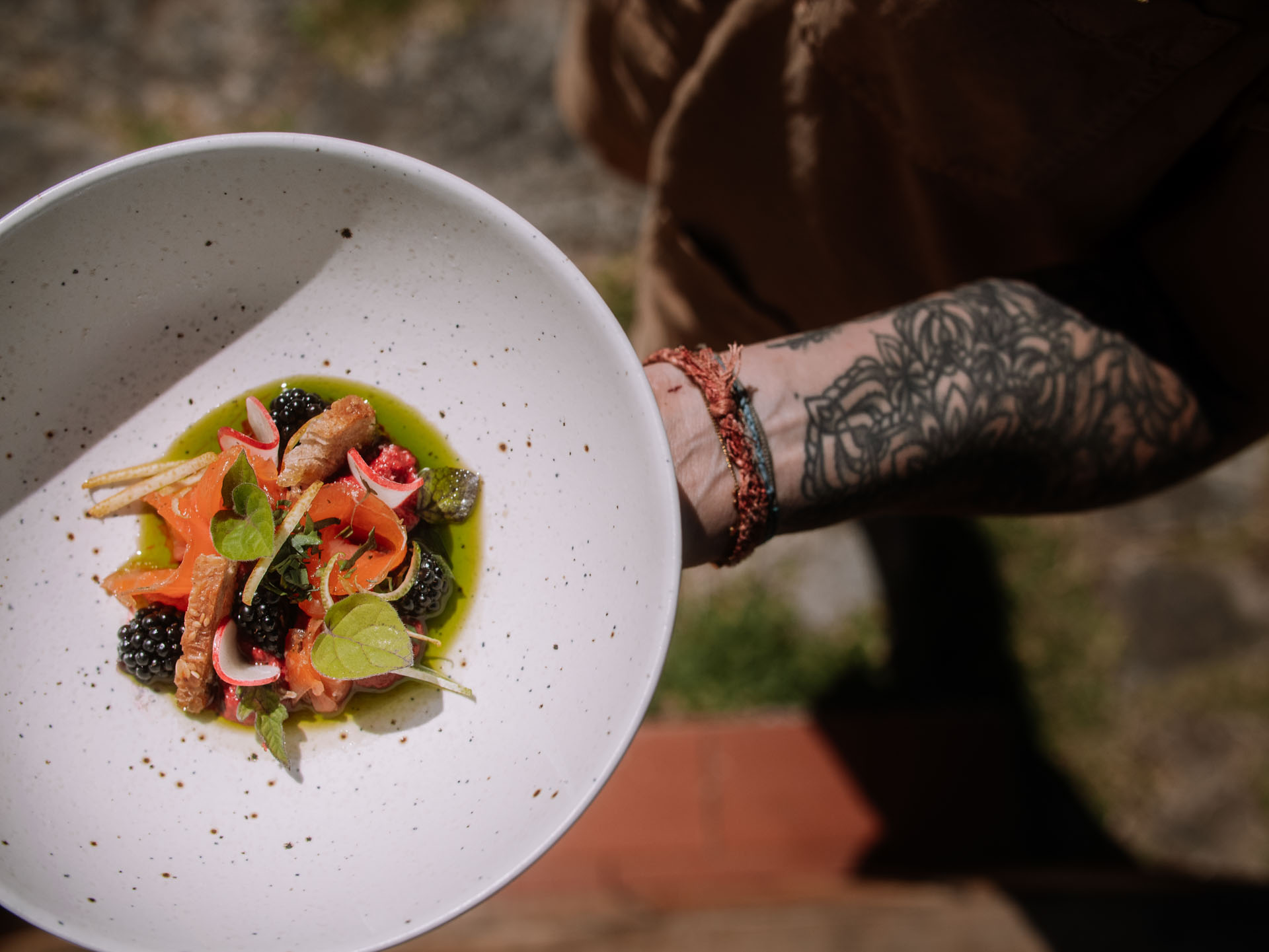 Goodtimes Sportreisen Surfcamp Portugal Verpflegung, Vorspeise liebevoll angerichtet